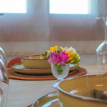 Arodou Studio And Apartment