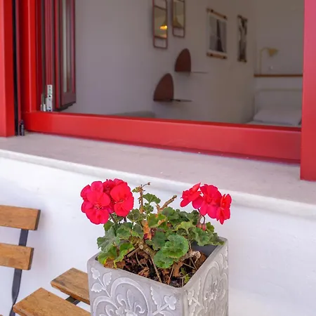 Arodou Studio And Apartment